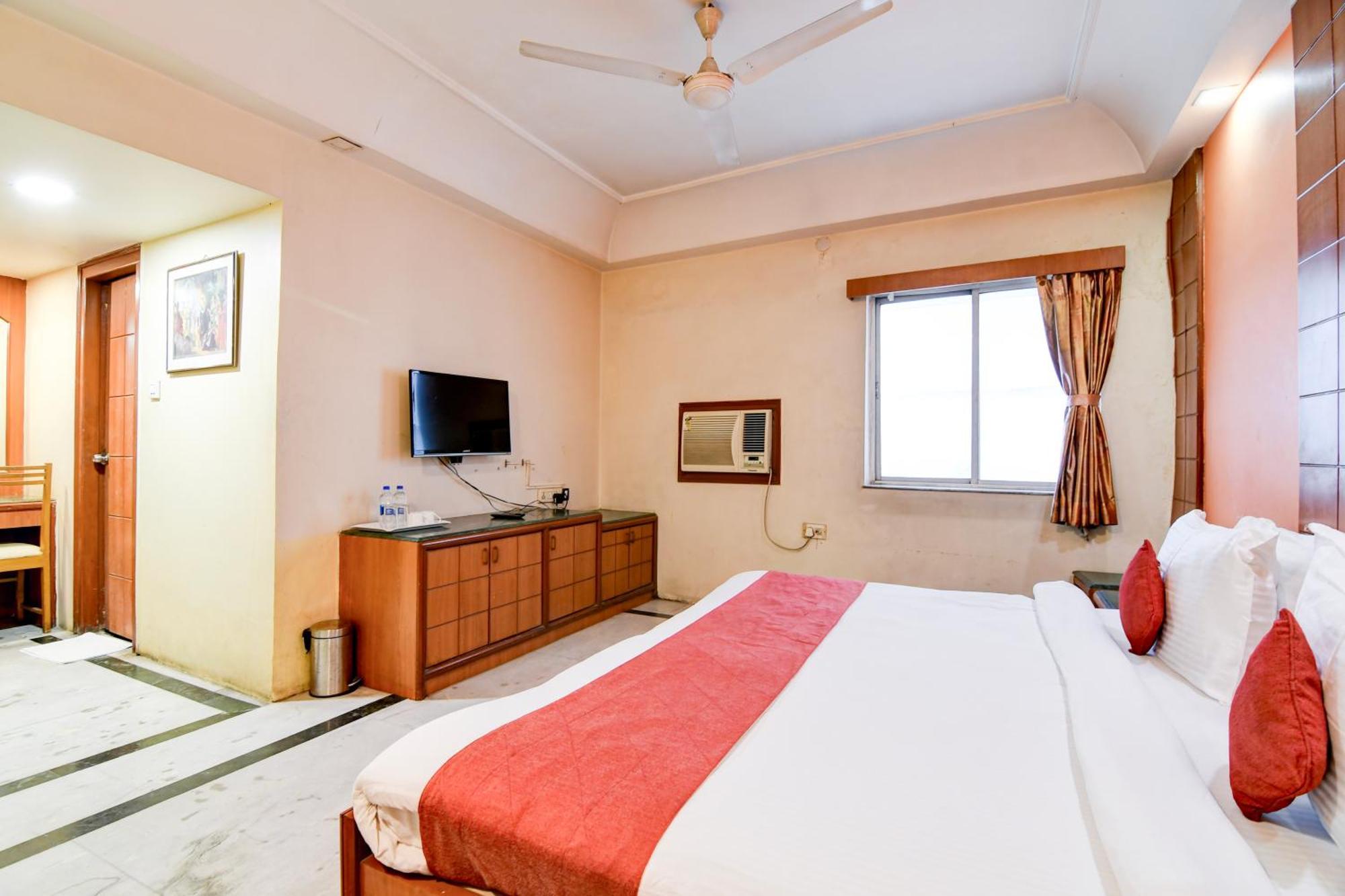 Hotel King'S Crown Kolkata Luaran gambar